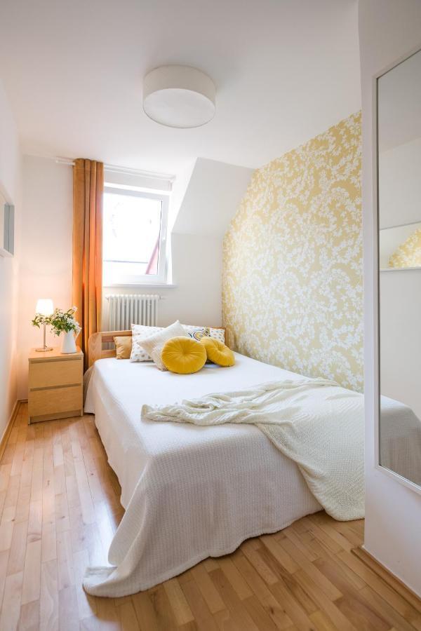 Kazimierz Apartment Krakow Bagian luar foto